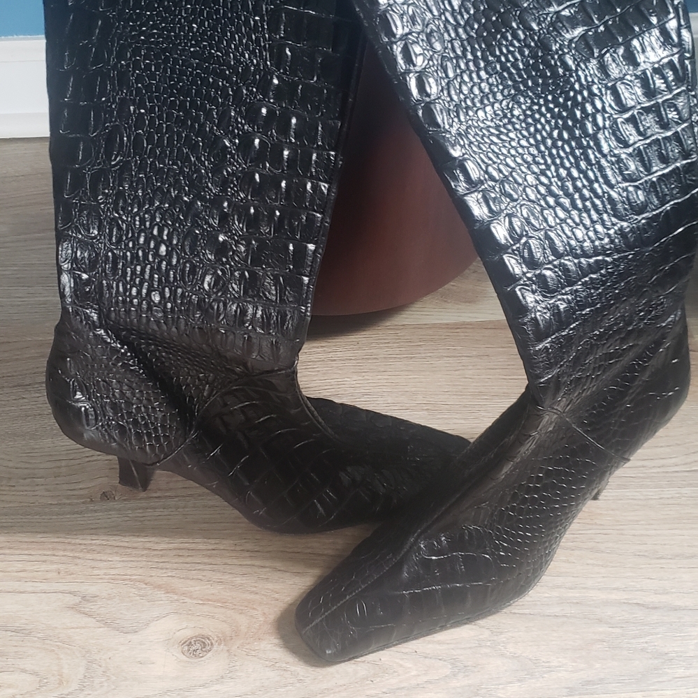 Fantasy Collection Black Crocodile Embossesd Women Boots